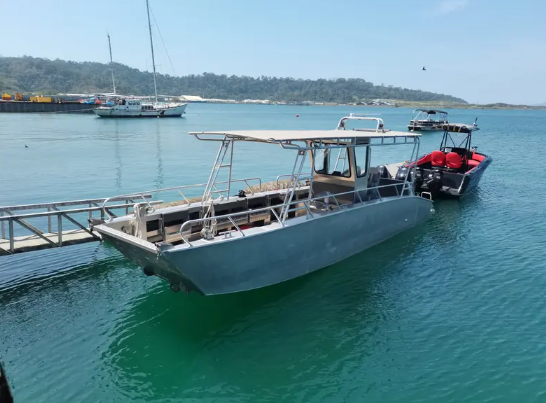 نصائح لصيانة زوارق الإنزال المصنوعة من الألومنيوم