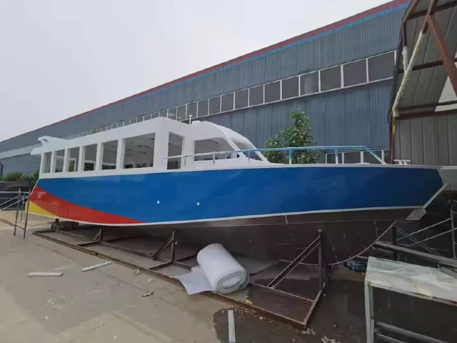 لماذا يعتبر قارب الركاب المصنوع من الألومنيوم أحادي الهيكل منطقيًا لأسطولك？