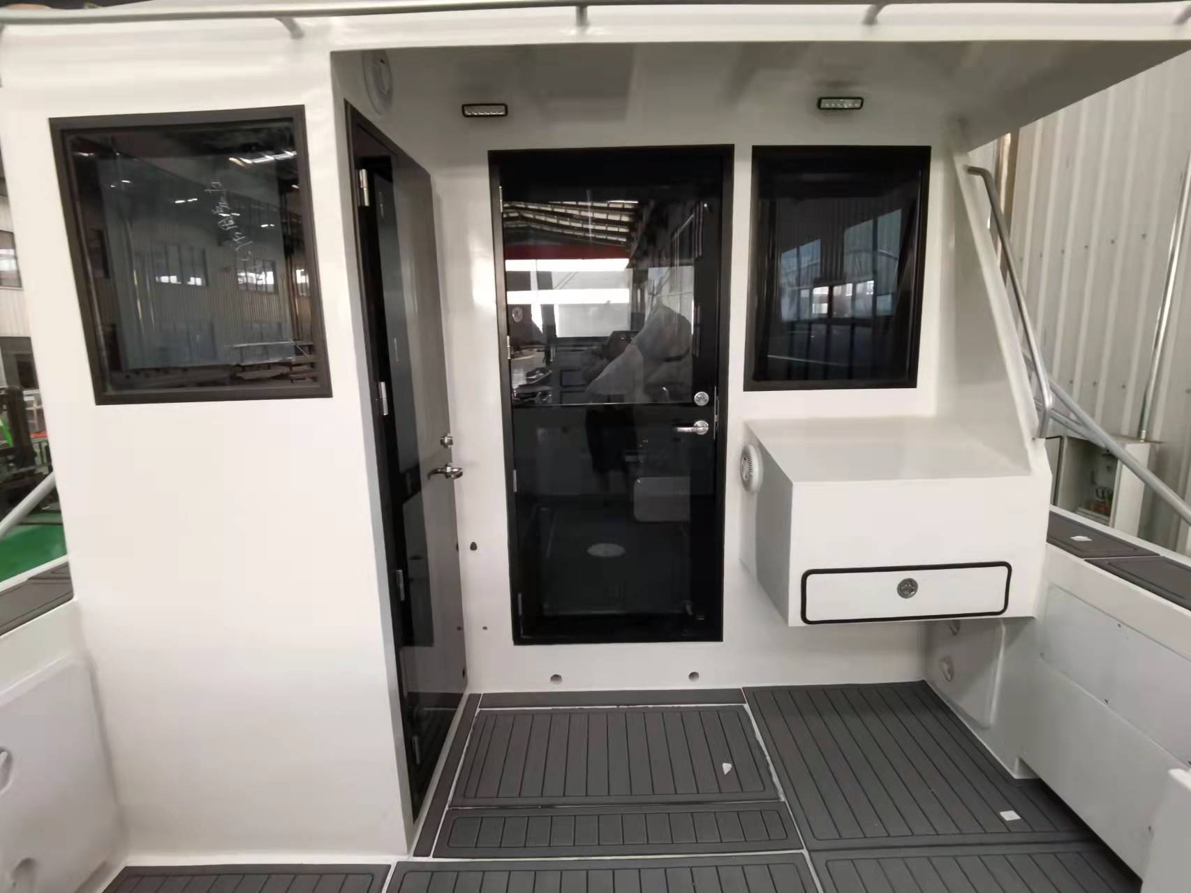 36ft 11m Family Use Cabin Center Cabin Luxury Yacht Outboard Motor قارب صيد من الألومنيوم 