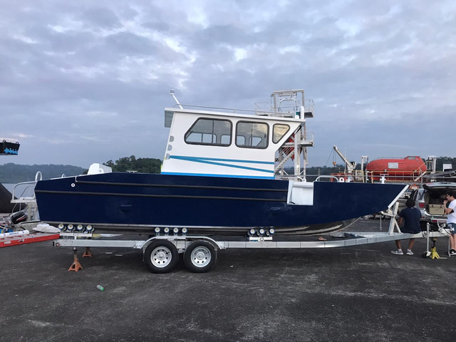 قارب صيد بمقصورة عالية السرعة من الألومنيوم بطول 6 متر و20 قدم