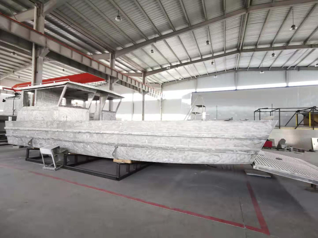 سفينة إنزال ألمنيوم مسطحة 11 × 4 م للبيع