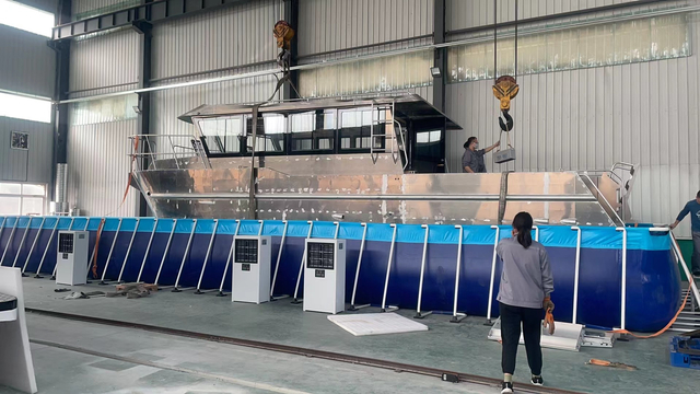 يخت فاخر للركاب من الألومنيوم بطول 11.6 مترًا